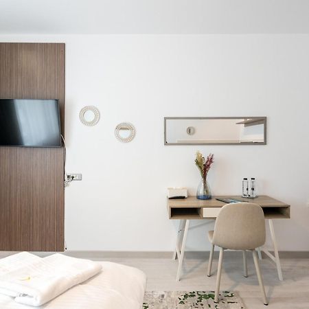 Charlotte Grand Bucharest Lägenhet Exteriör bild