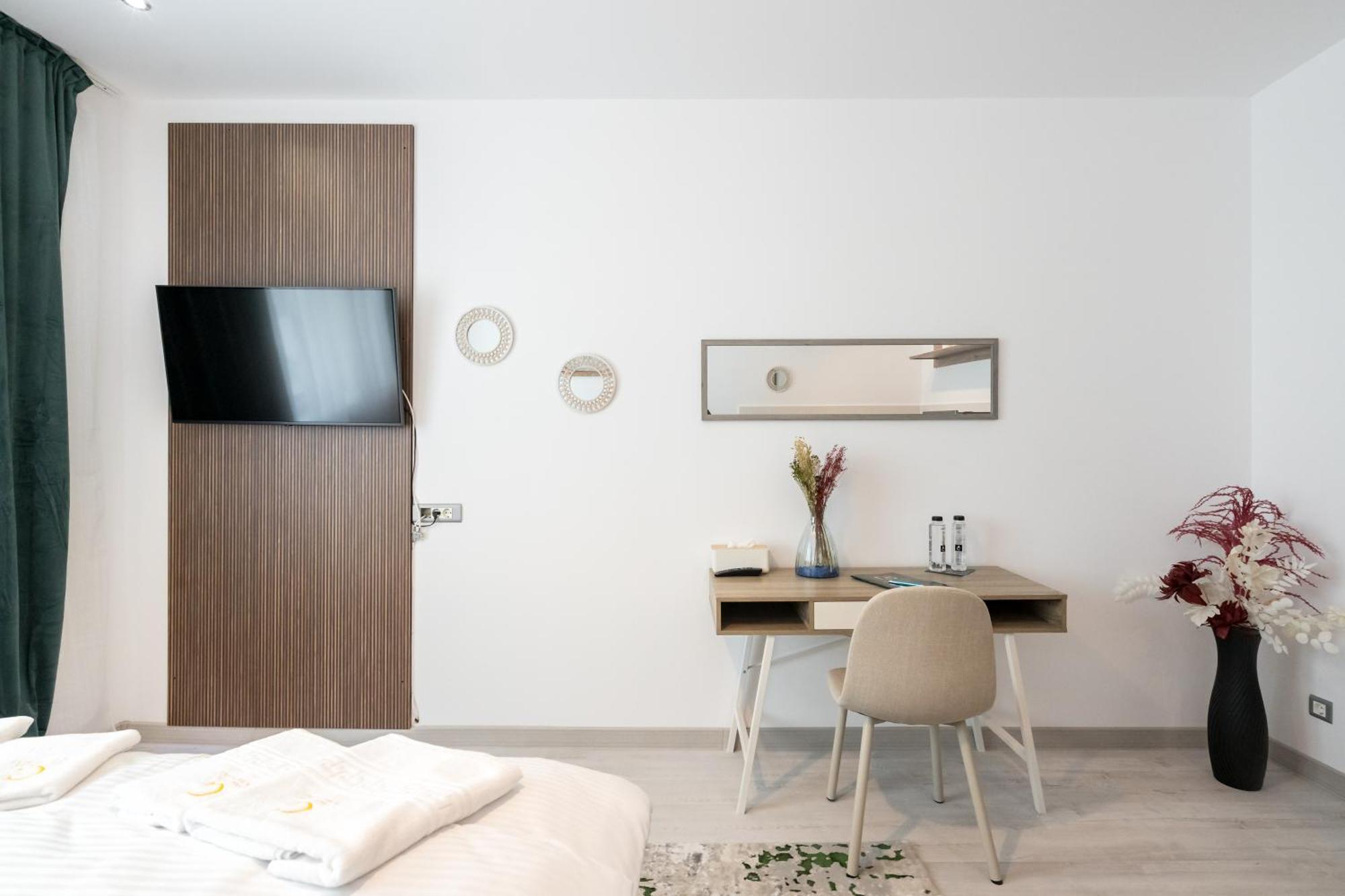 Charlotte Grand Bucharest Lägenhet Exteriör bild